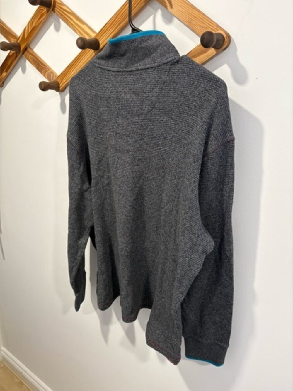 Robert Graham XL Men's Charcoal Ribbed 1/2 Zip Pullover Sweater - EXC Condition - Picture 6 of 9